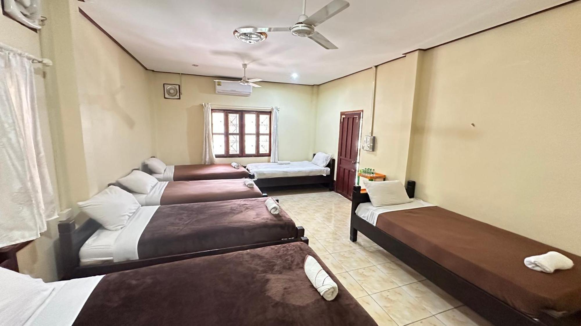 Pakbeng Guesthouse 외부 사진